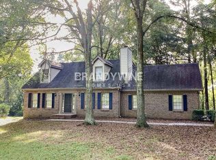 916 S Deshon Rd, Lithonia, GA 30058