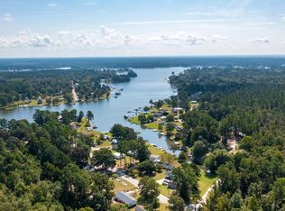 1160 Hobbs Dr, Summerton, SC 29148