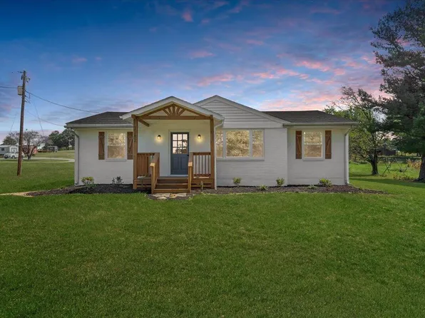 2282 Trinity Rd, Troutville, VA 24175