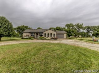 215 W Glenarm Rd, Glenarm, IL 62536