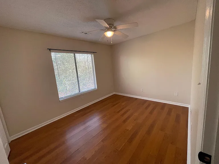 212 Davidson St — Photo 22