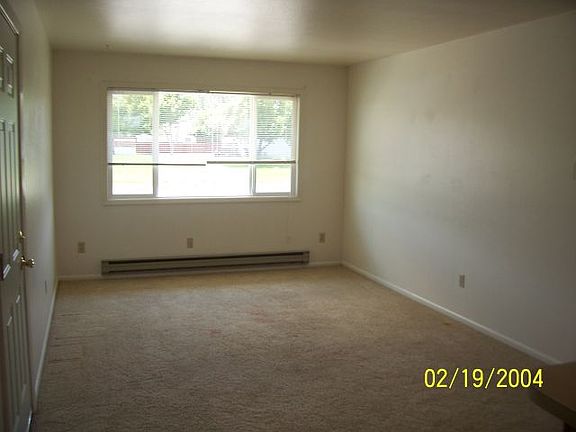 4th image of 3317 Driftwood Ln APT 1