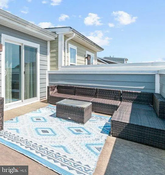 6247 Islington St — Photo 43