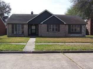 6927 Canyon Way Dr, Houston, TX 77086