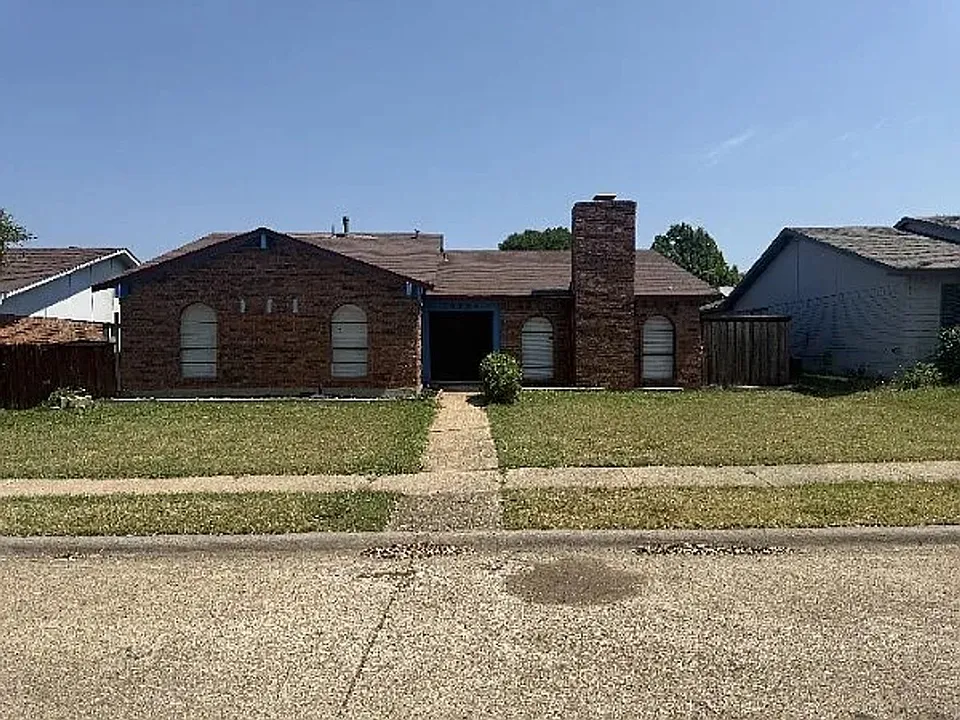 10209 Black Hickory Rd