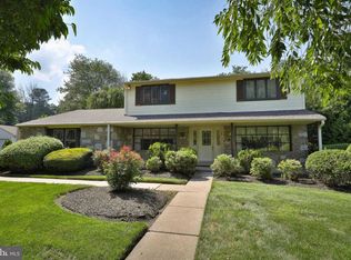 3860 Sheffield Dr, Huntingdon Valley, PA 19006