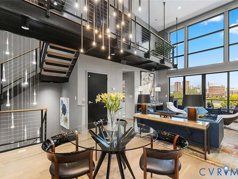 509 W 7th St — Photo 9