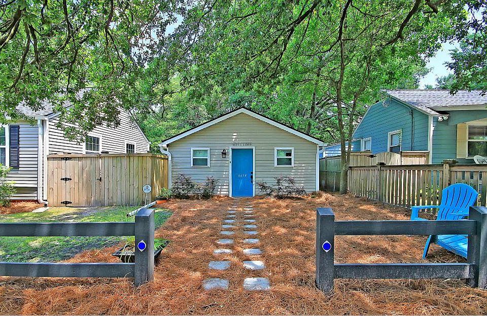1st image of 4702 Brookside Dr