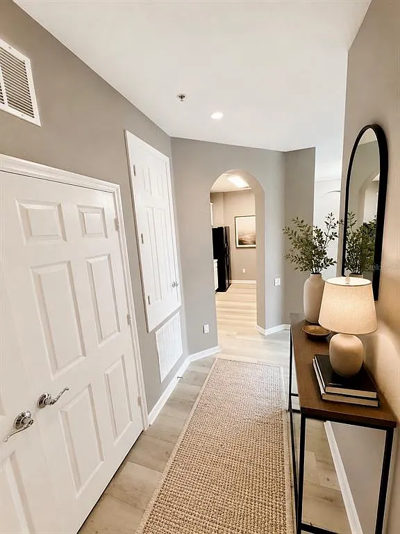 3 bed, 2.0 bath, 1247 sqft, $1,900 — Photo 3