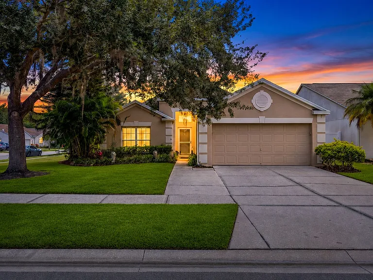 18102 Leafwood Cir — Photo 1