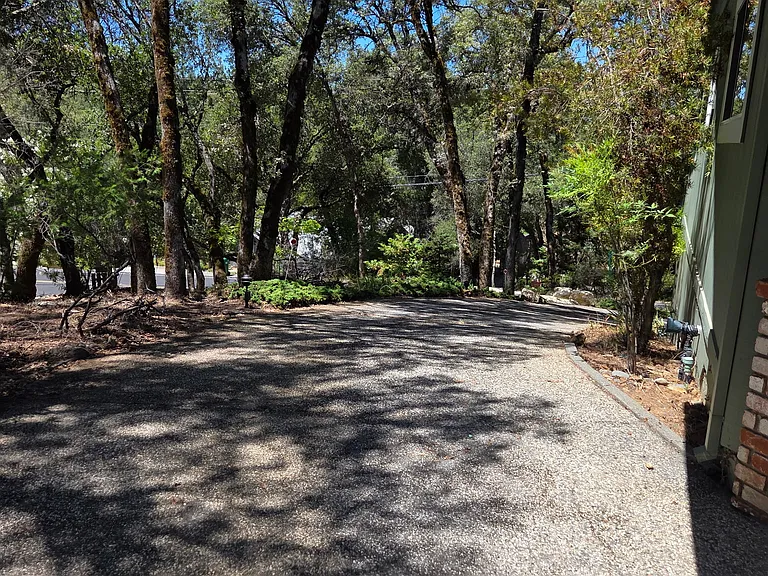 17679 Chaparral Dr — Photo 30