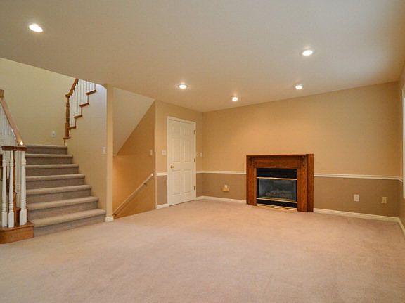 2nd image of 880 Windrow Cir