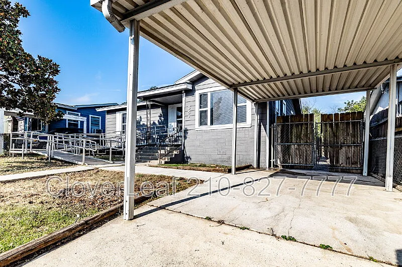 3 bed, 2.0 bath, 1580 sqft, $1,497 — Photo 3