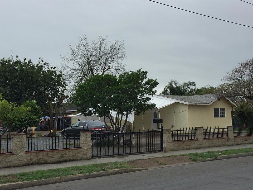 2nd image of 1168 E Golden Way