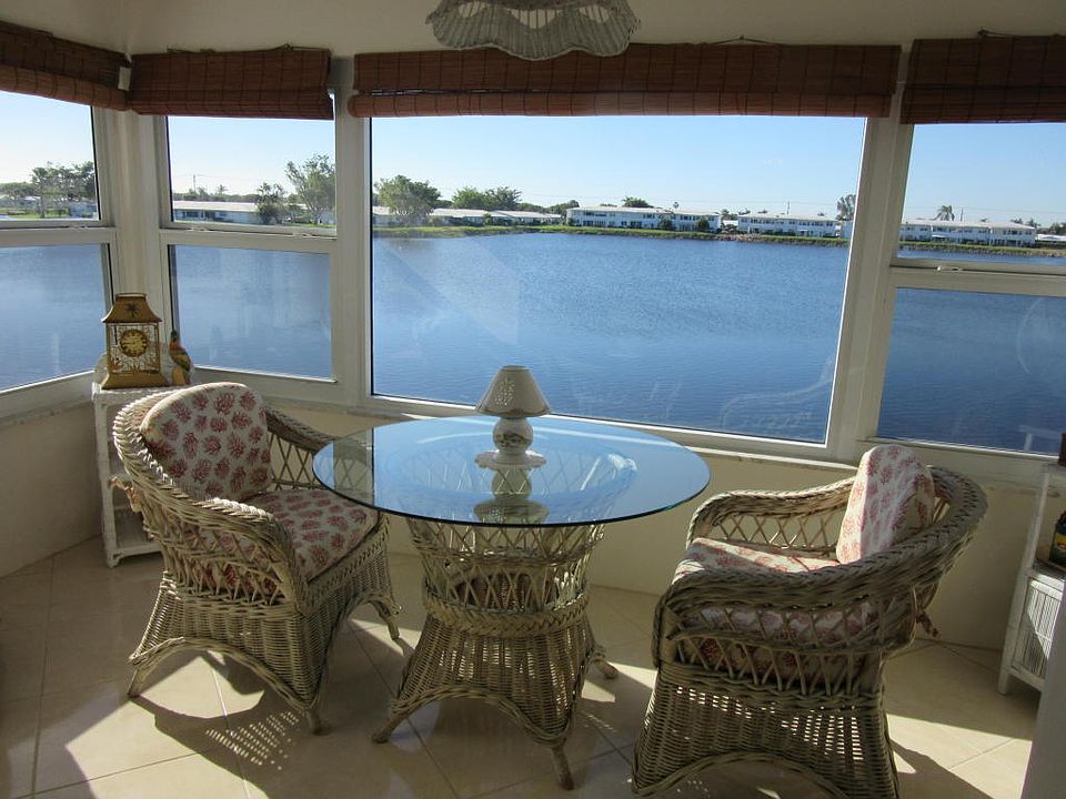 1st image of 1114 Lake Ter APT 204