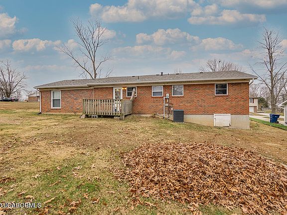 4th image of 1210 Mernie Dr