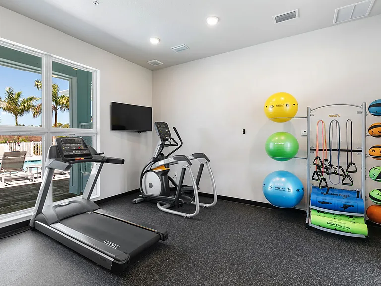 Lemon Bay Apartments — Photo 7