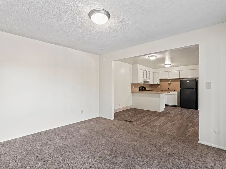 Christopher Village Apartments — Photo 19