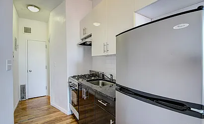 Rented by Farside Realty LLC