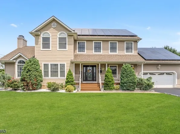 239 Willow Ave, Pompton Lakes Boro, NJ 07442