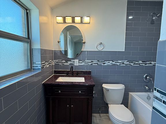4th image of 134-21 158th St #2