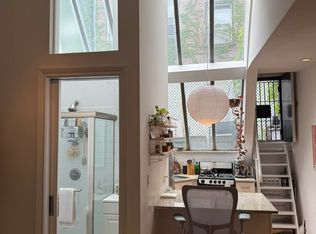 5 Mac Dougal Aly APT 2E, New York, NY 10011