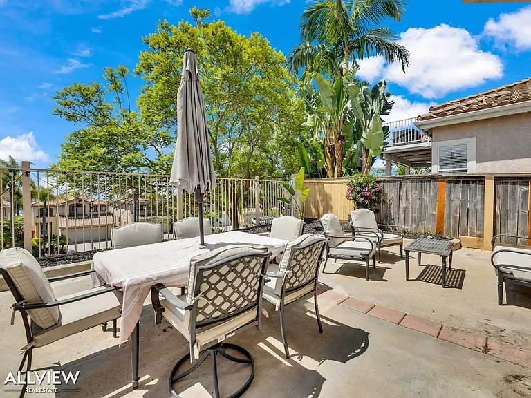 2385 Country View Gln — Photo 52