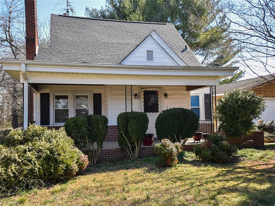 1st image of 200 Tyler St