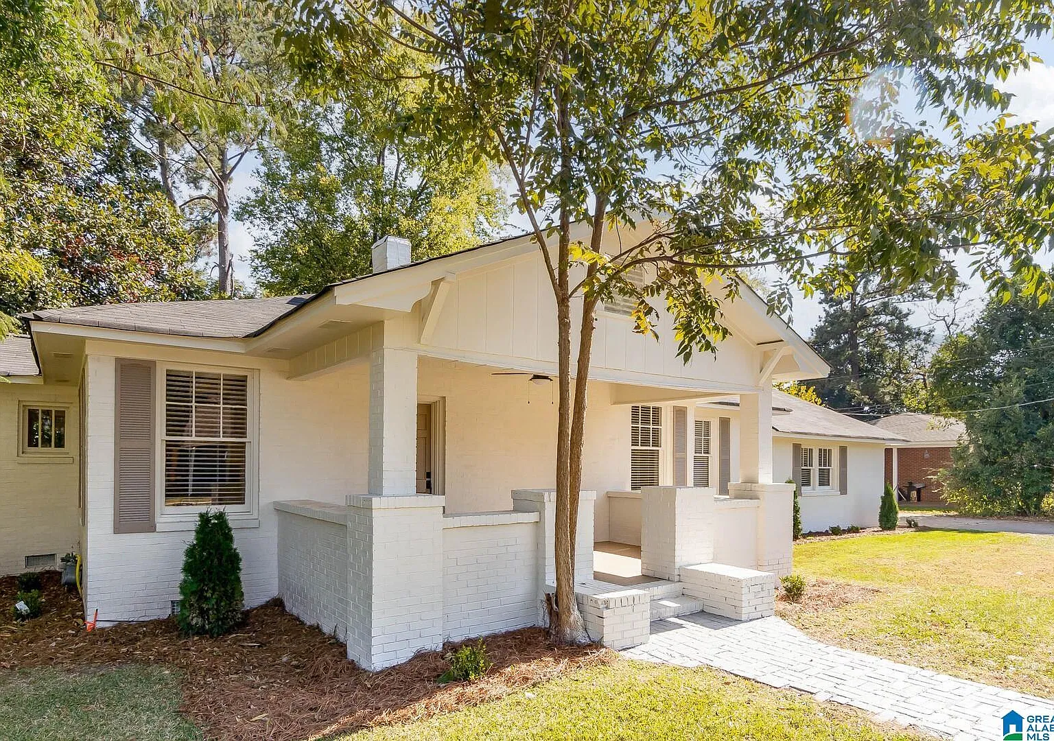 3 bed, 2.0 bath, $2,400 — Photo 1