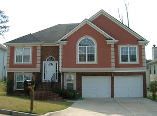 715 Queens Ct, Riverdale, GA 30296