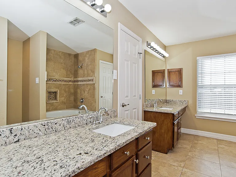 318 Kissimmee Dr — Photo 20