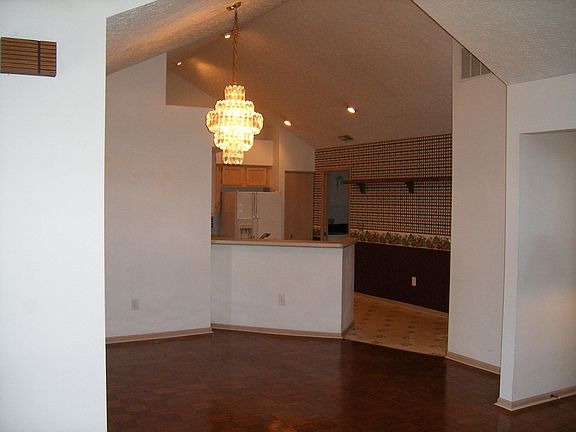 4th image of 5591 E Links Blvd