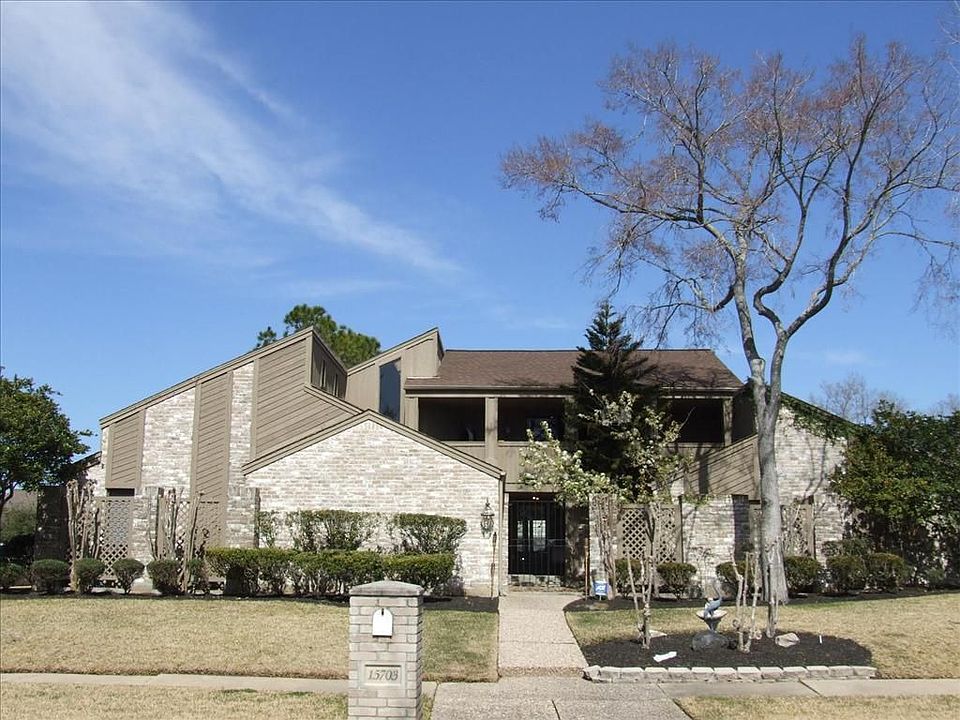 1st image of 15703 Craighurst Dr