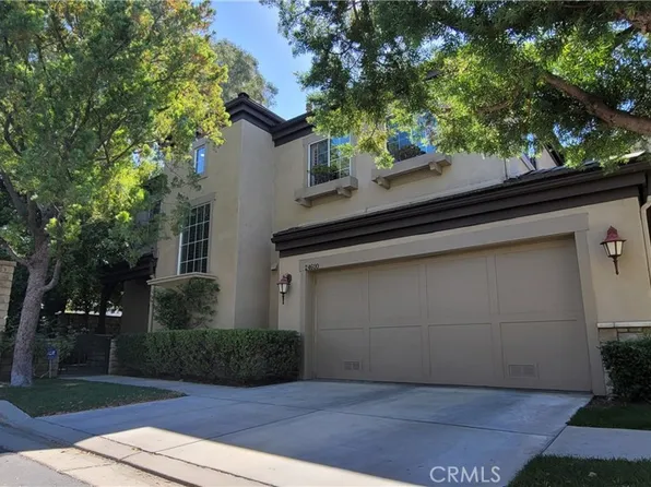 24600 Avignon Dr, Santa Clarita, CA 91355