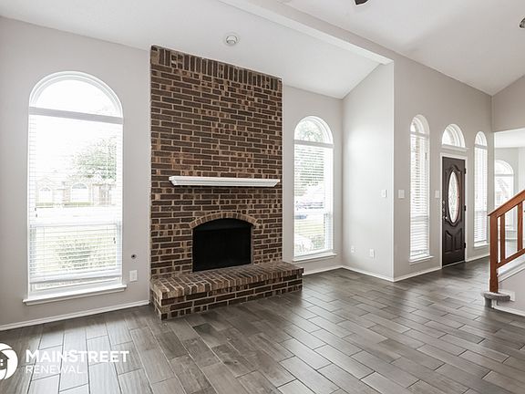 4th image of 816 Lovern St