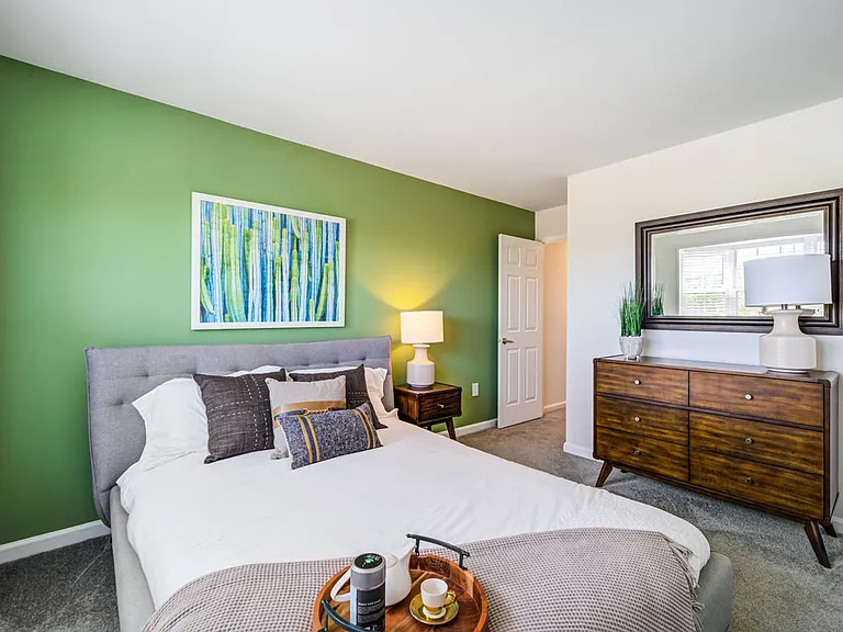 Nob Hill Apartment Homes — Photo 9
