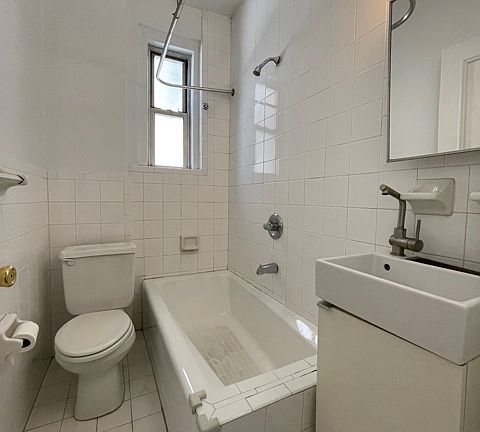 5th image of 36 Plaza St E APT 2G