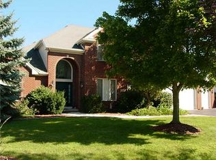9246 Blue Mirage Dr, Sylvania, OH