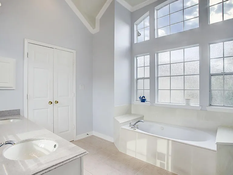 5312 Blossom St — Photo 14