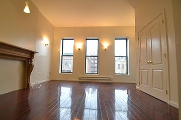2nd image of 312 W 113th St APT 4B