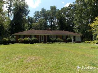 406 Dogwood Ave, Bennettsville, SC 29512