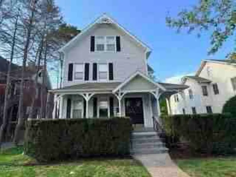 24 Hoyt St #A — Photo 10