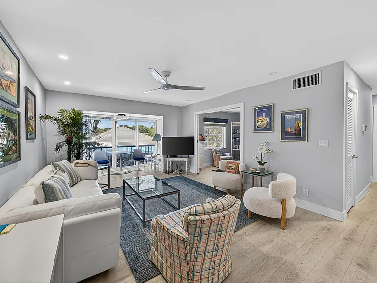 6429 Bay Club Dr #3 — Photo 14