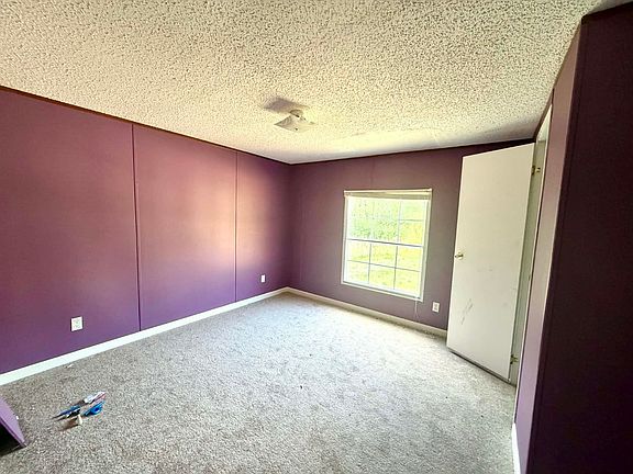 5th image of 275 Colburn Rd