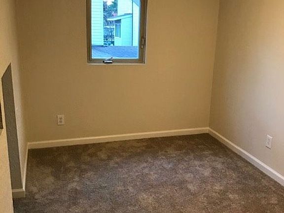 4th image of 17260 NE 8th St APT A