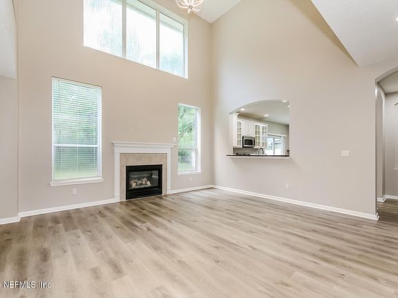 4th image of 1608 E KAYLA Court