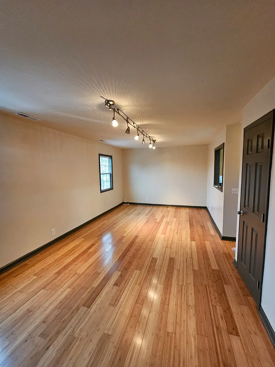 Building Photo - 710 Douglas Ave #710