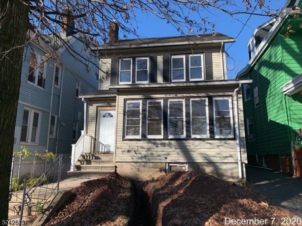 Large House Newark Real Estate 80 Homes For Sale Zillow