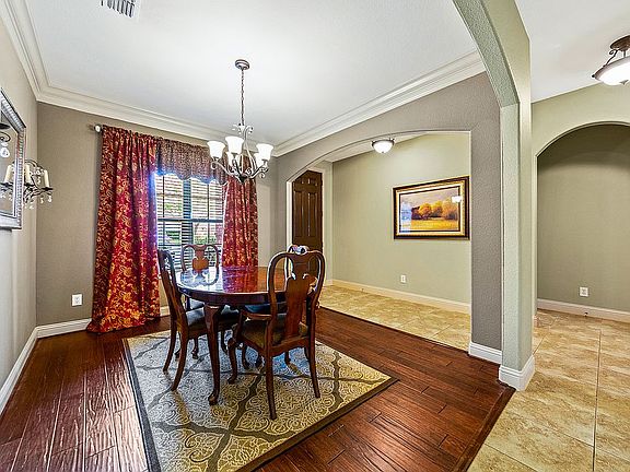 5th image of 4601 Farringdon Ln