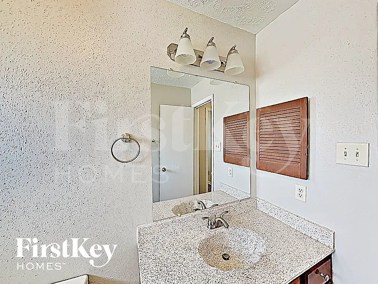 20327 Bridgedale Ln — Photo 11